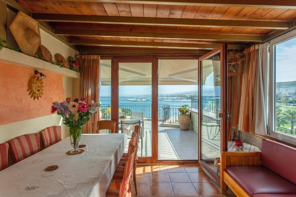 Elisabeth'S Penthouse At The Heart Of The City Rethimno Eksteriør billede